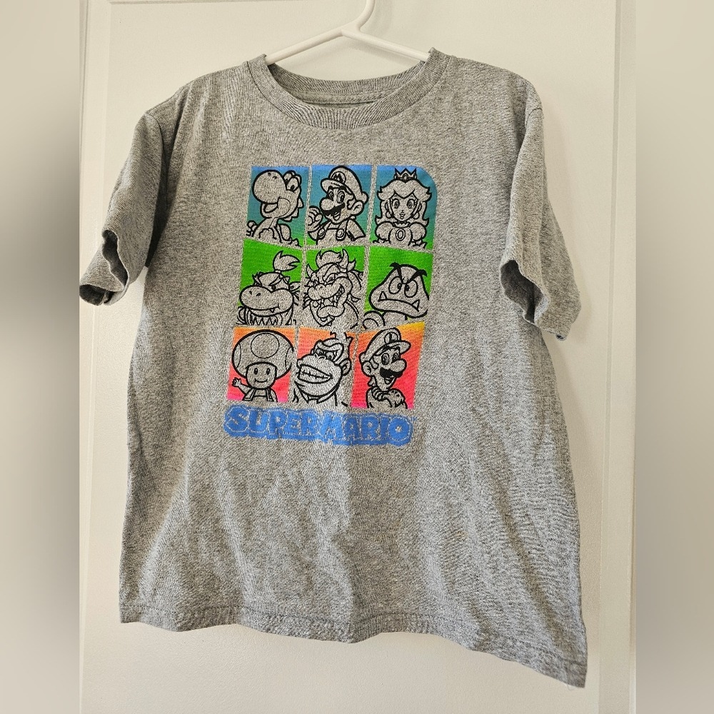 Kid's sz 7 Nintendo Super Mario Short Sleeve Heather Gray Graphic Tee Shirt